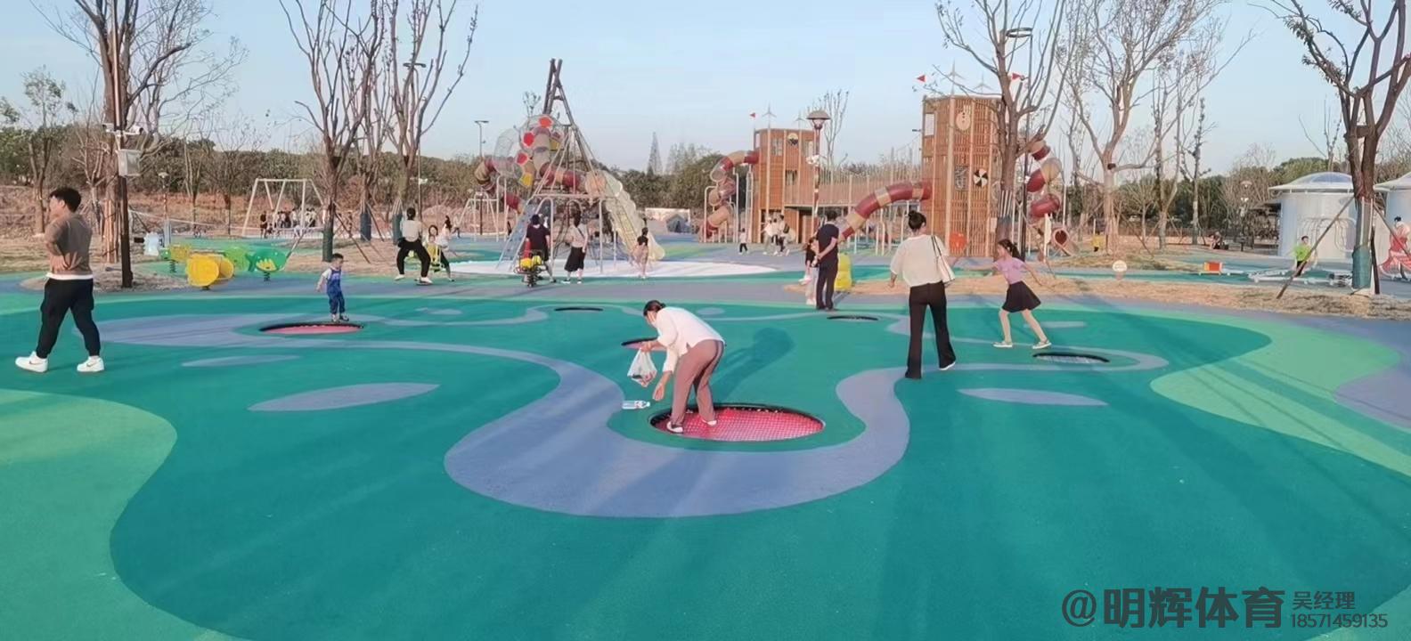 厦门公园跑道是用什么材料做成的